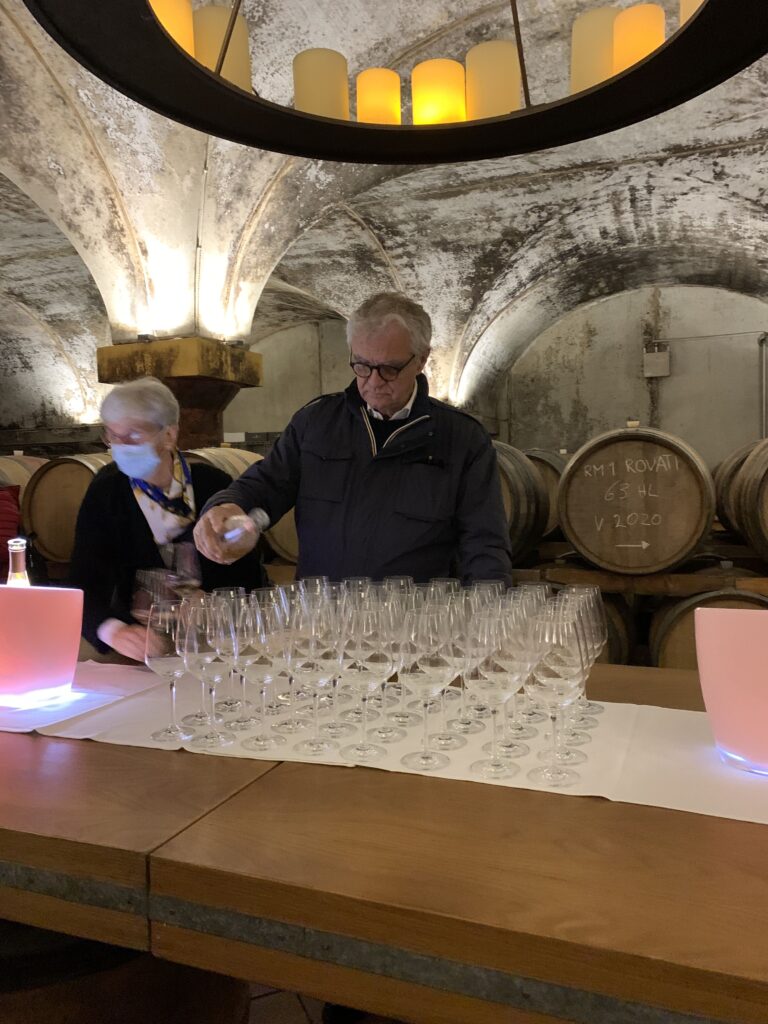 COSTARIPA - 16 CANTINA DEGUSTAZIONE