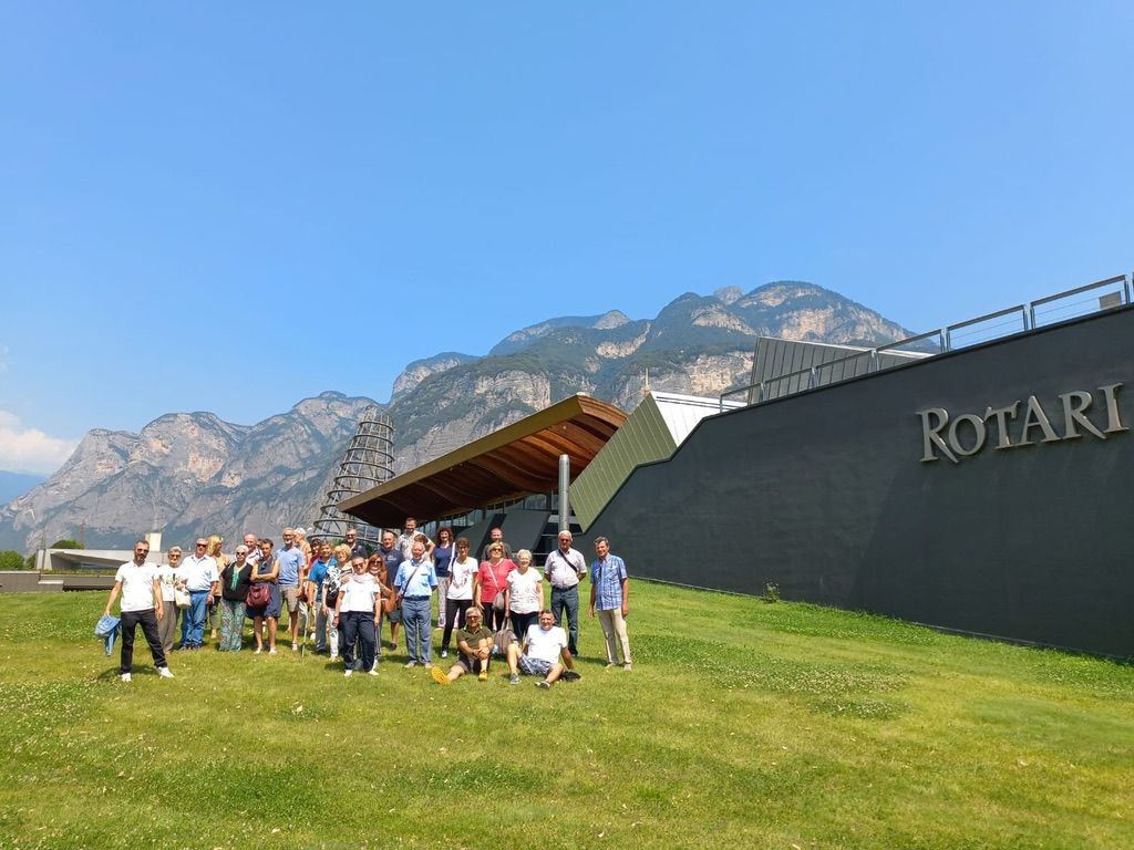 39 ROTARI - IL GRUPPO