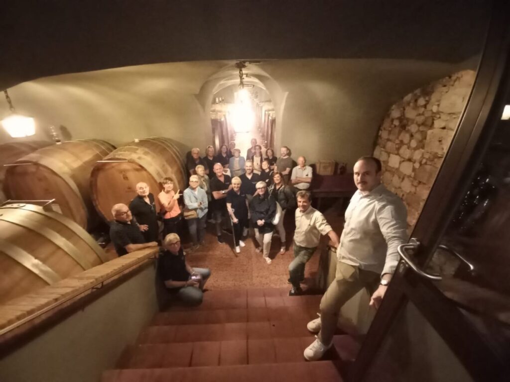 23 SANTI - CANTINA