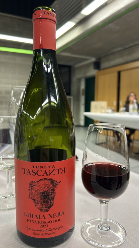 27 - TASCA D'ALMERITA