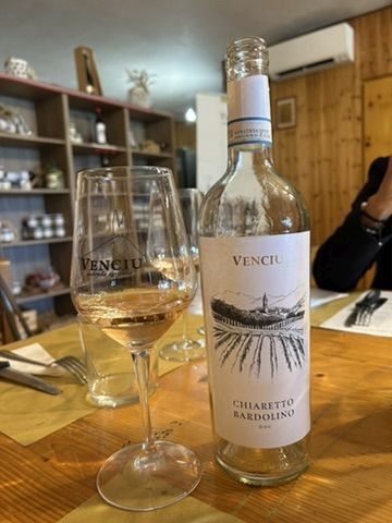 28 VENCIU - VINI