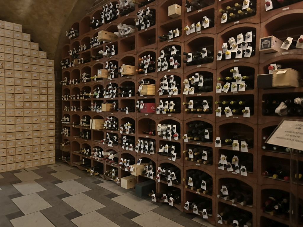 29 CA' RUGATE - CANTINA