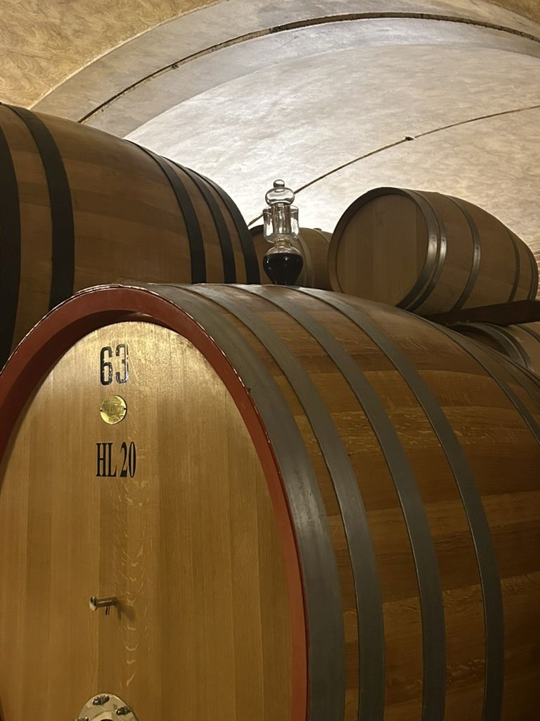 38 CA' RUGATE - CANTINA